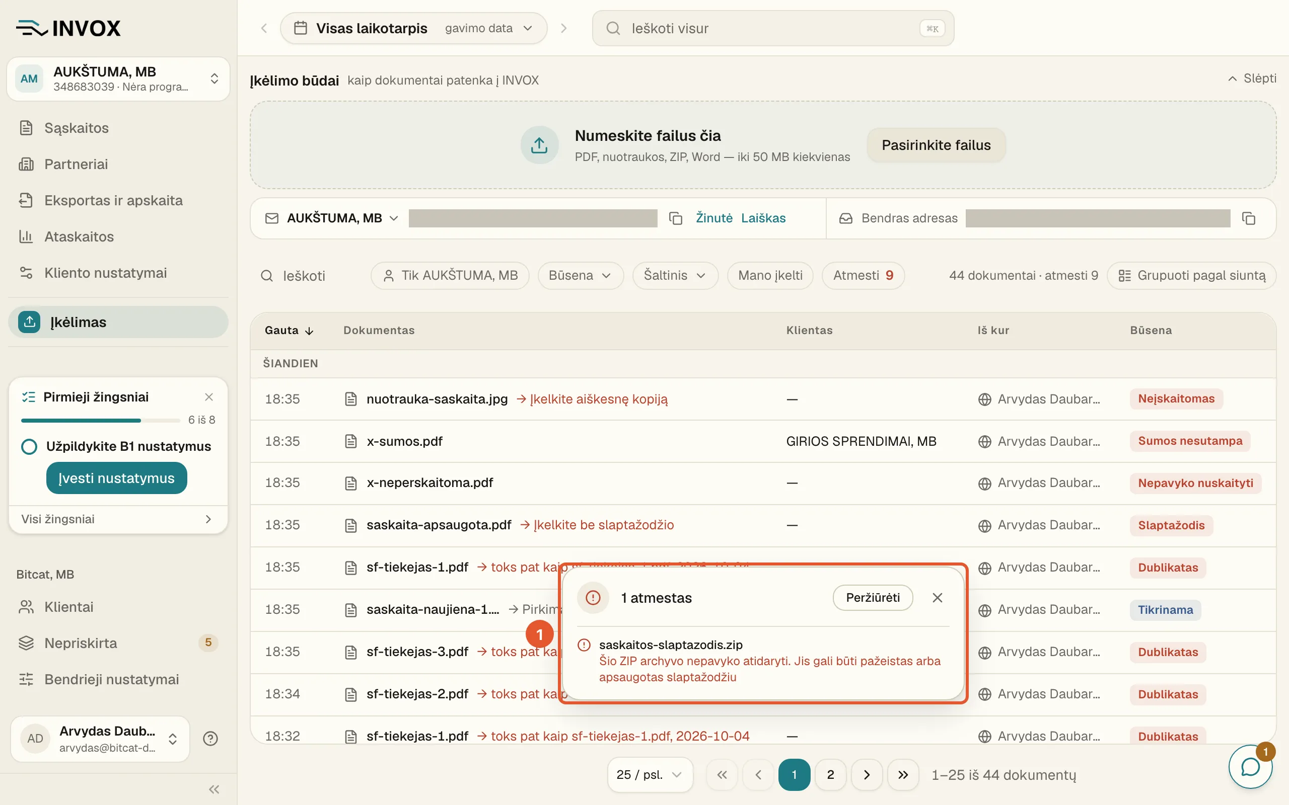 Įkėlimo langelis „1 atmestas“: prie archyvo „saskaitos-slaptazodis.zip“ pranešimas „Šio ZIP archyvo nepavyko atidaryti. Jis gali būti pažeistas arba apsaugotas slaptažodžiu“.