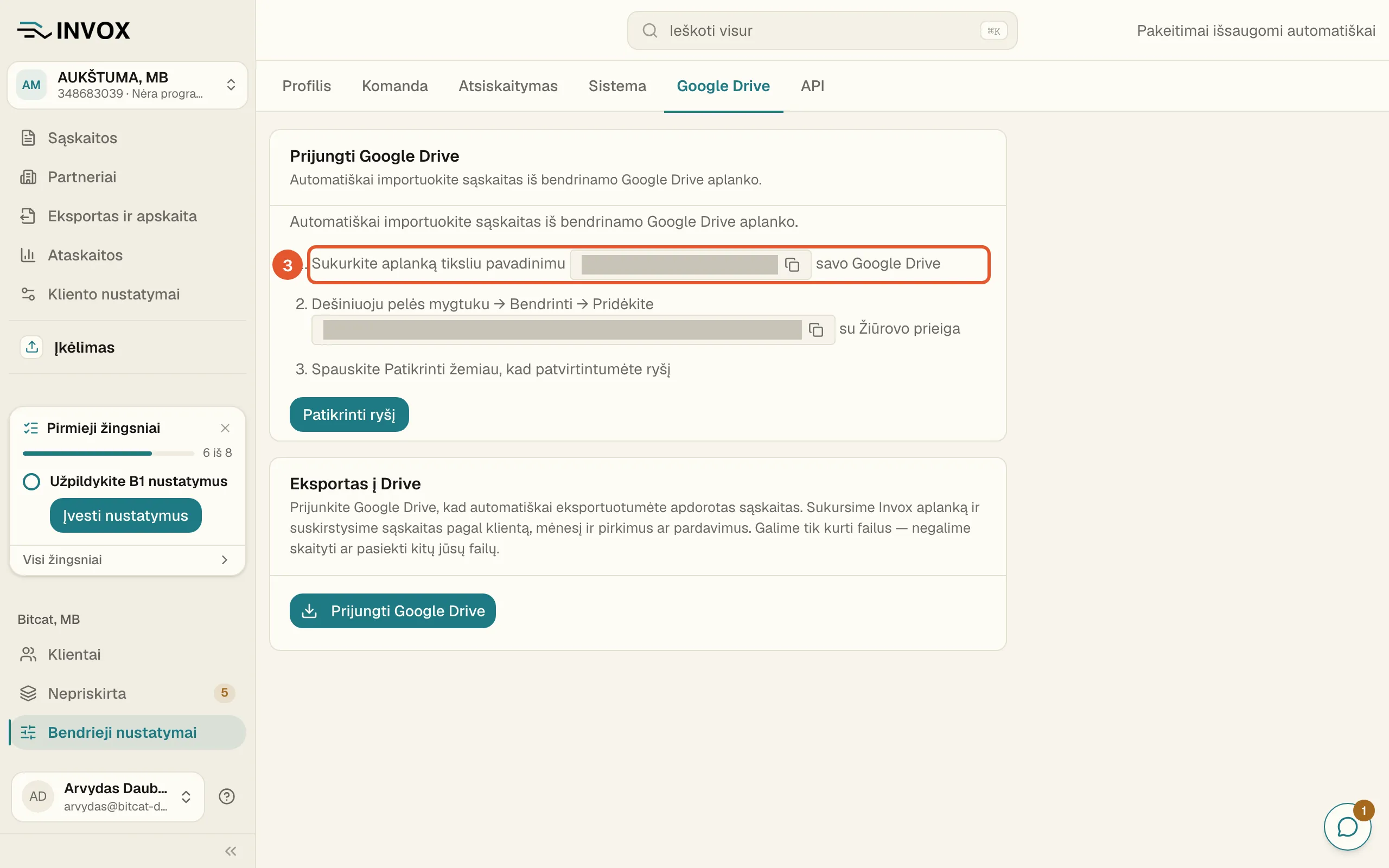 Kortelė „Prijungti Google Drive“: pažymėtas pirmas žingsnis „Sukurkite aplanką tiksliu pavadinimu“ su uždengtu aplanko pavadinimu ir kopijavimo mygtuku.