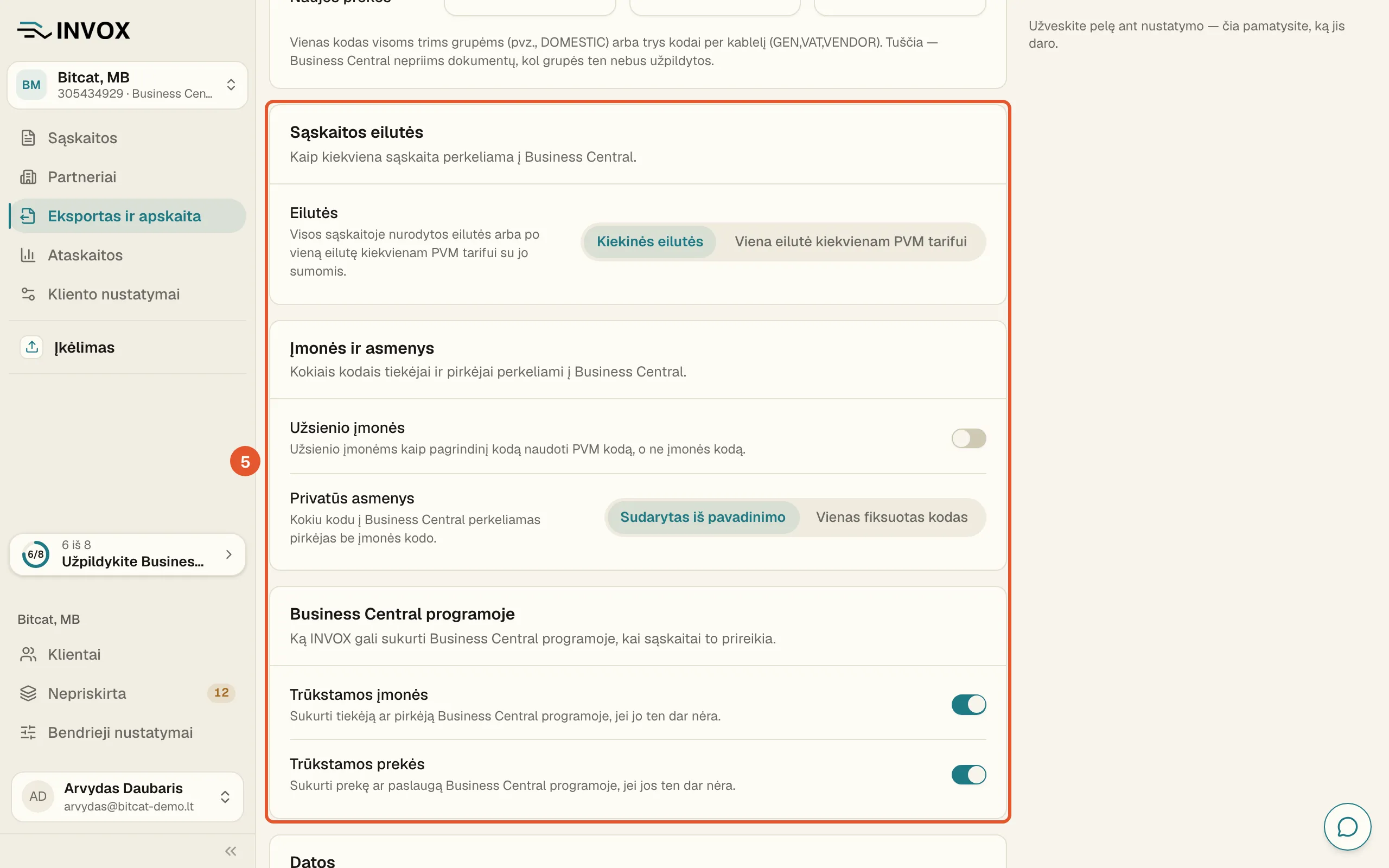 Kortelės „Sąskaitos eilutės“, „Įmonės ir asmenys“ ir „Business Central programoje“ su eksporto parinktimis