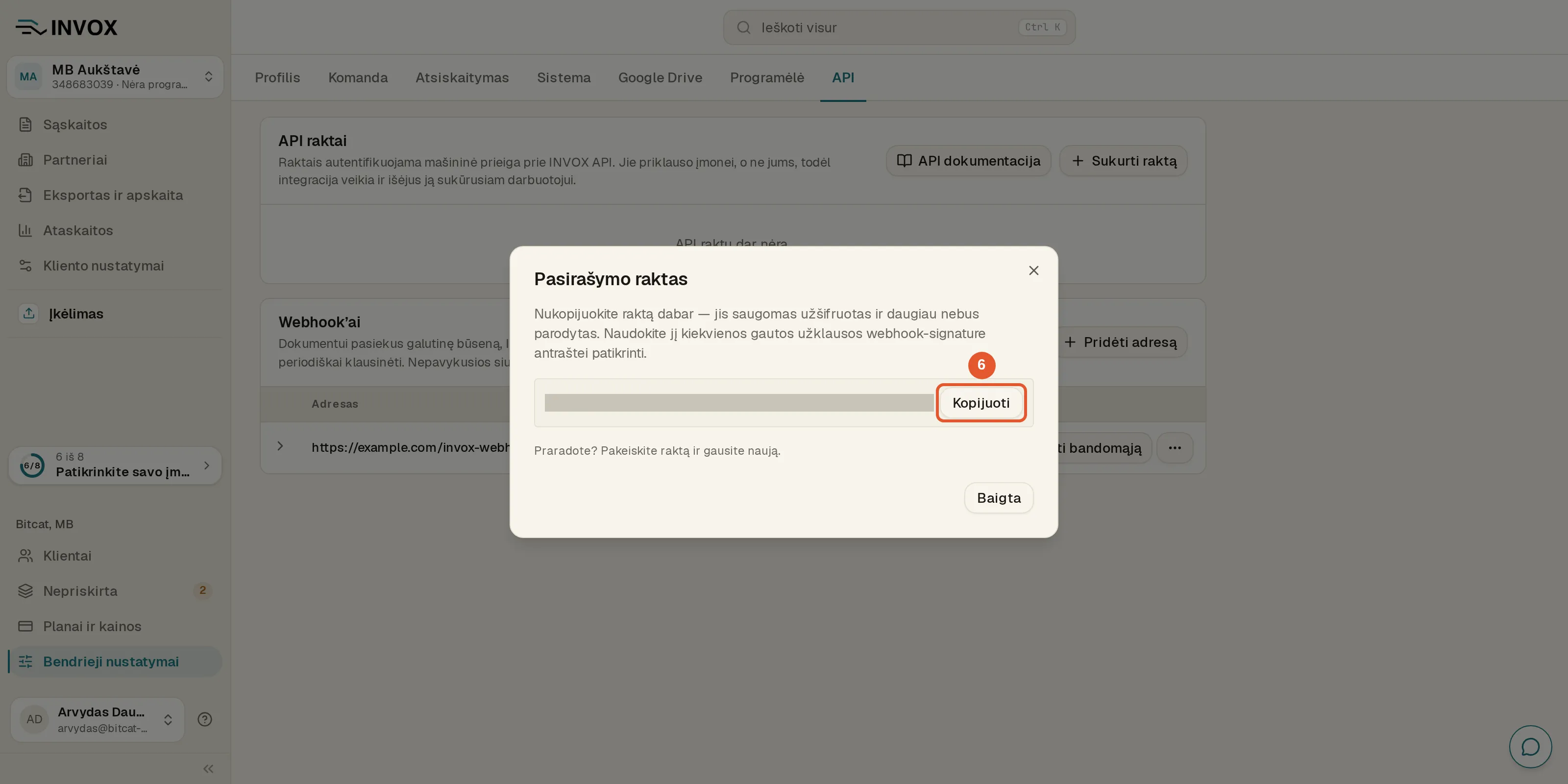Langas „Pasirašymo raktas“: raktas uždengtas, šalia jo pažymėtas mygtukas „Kopijuoti“, apačioje mygtukas „Baigta“.